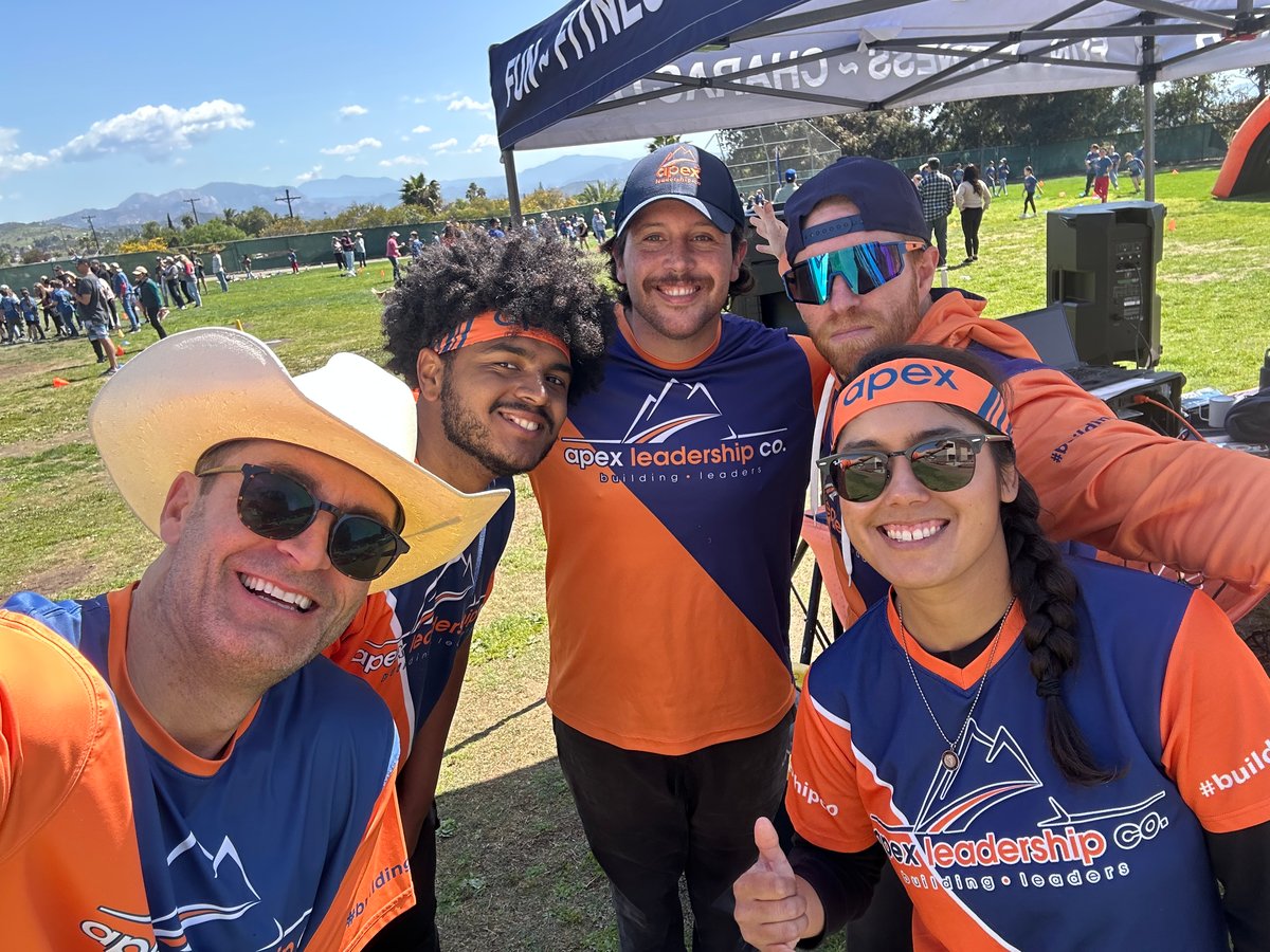 Apex San Diego coaches taking a selfie at a school fun run