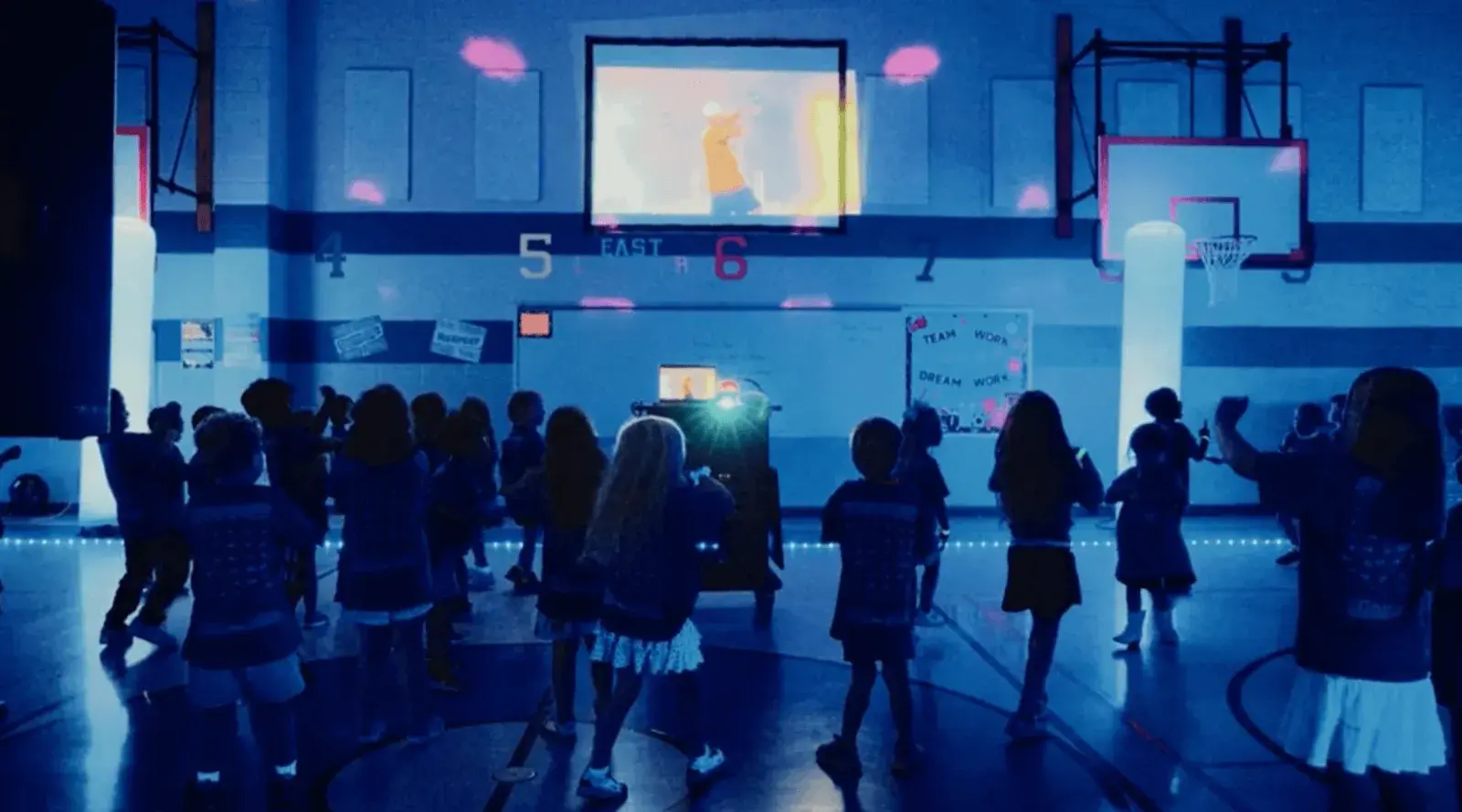Students dancing at an Apex Remix event